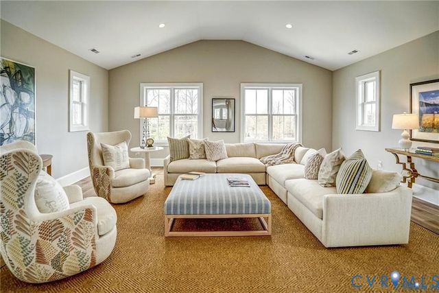 12433 Bluffton Ridge Ct, Goochland, VA 23238