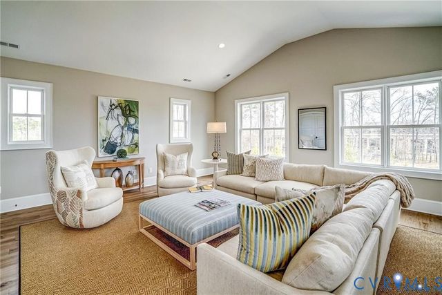 12433 Bluffton Ridge Ct, Goochland, VA 23238