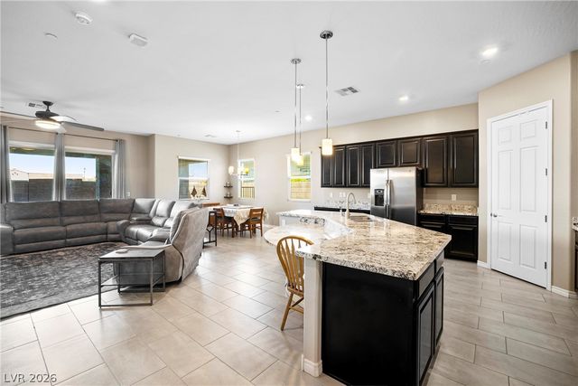 697 Otter Brook Street, Henderson, NV 89011