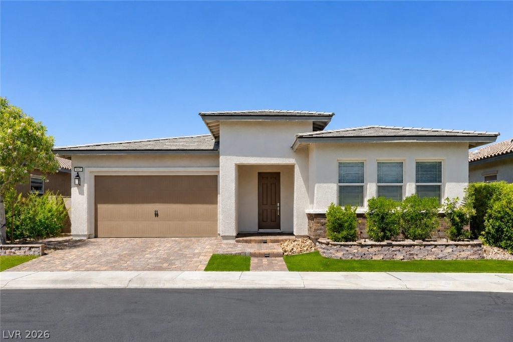 697 Otter Brook Street, Henderson, NV 89011 — photo 2