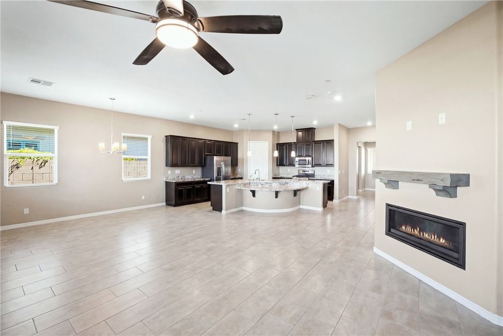 697 Otter Brook Street, Henderson, NV 89011 — photo 4