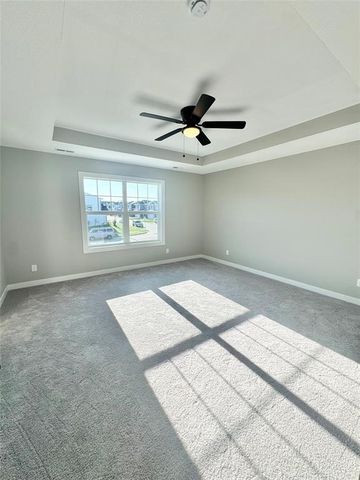 5430 153rd Street, Urbandale, IA 50323