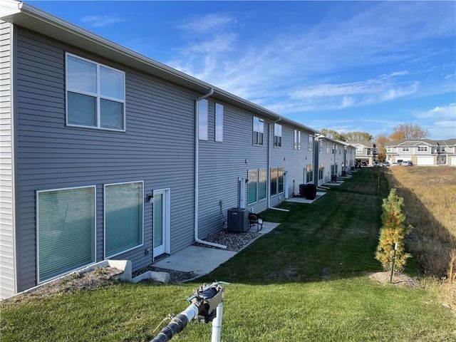 5430 153rd Street, Urbandale, IA 50323