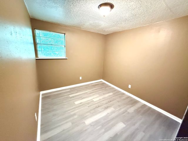 1827 Highland Blvd, San Antonio, TX 78210