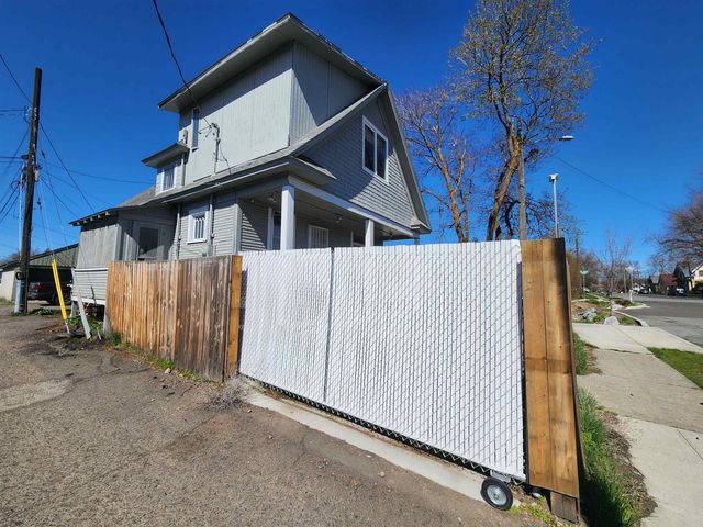 1515 N Cedar St, Spokane, WA 99201