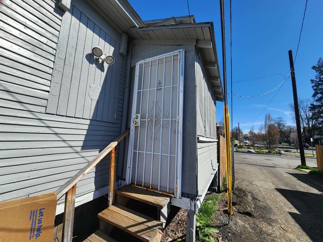 1515 N Cedar St, Spokane, WA 99201