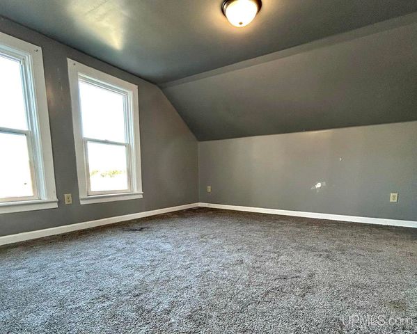 N2119 Bay De Noc Road, Menominee, MI 49858