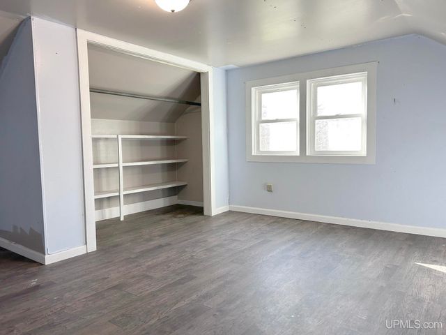 N2119 Bay De Noc Road, Menominee, MI 49858