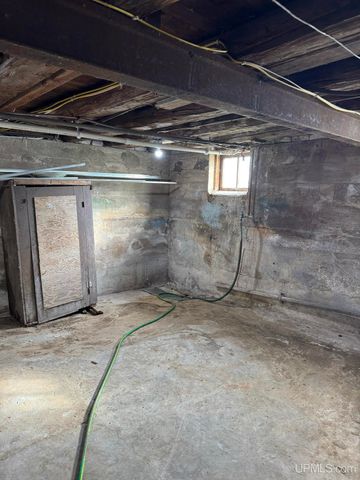 N2119 Bay De Noc Road, Menominee, MI 49858