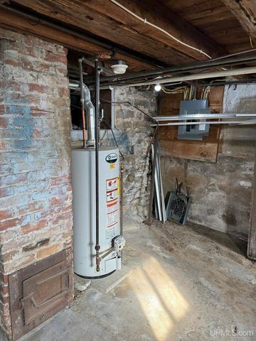 N2119 Bay De Noc Road, Menominee, MI 49858