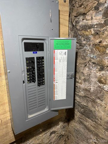 N2119 Bay De Noc Road, Menominee, MI 49858