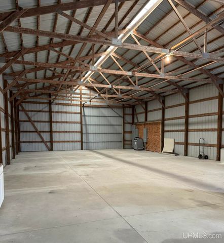 N2119 Bay De Noc Road, Menominee, MI 49858
