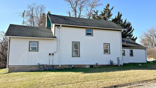 N2119 Bay De Noc Road, Menominee, MI 49858