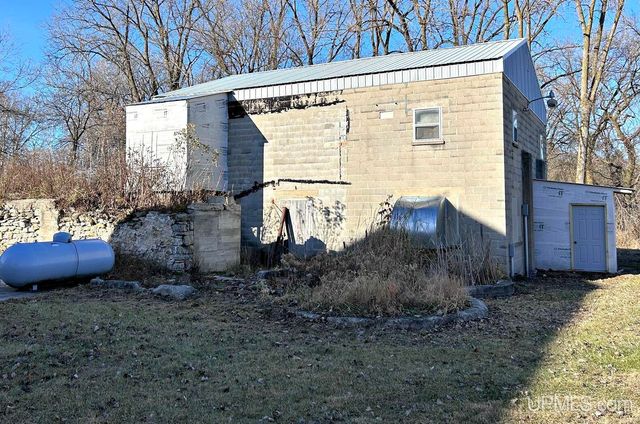 N2119 Bay De Noc Road, Menominee, MI 49858