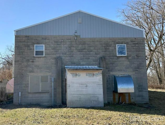 N2119 Bay De Noc Road, Menominee, MI 49858