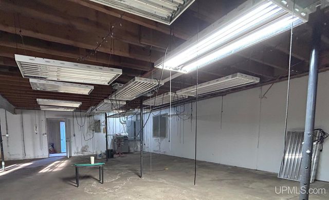 N2119 Bay De Noc Road, Menominee, MI 49858