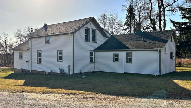 N2119 Bay De Noc Road, Menominee, MI 49858