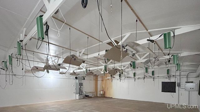 N2119 Bay De Noc Road, Menominee, MI 49858