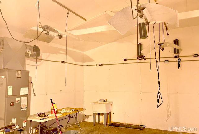 N2119 Bay De Noc Road, Menominee, MI 49858