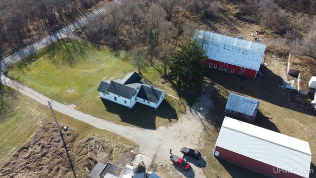 N2119 Bay De Noc Road, Menominee, MI 49858