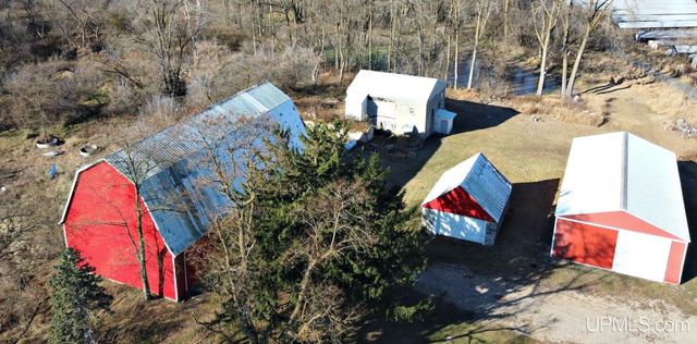N2119 Bay De Noc Road, Menominee, MI 49858