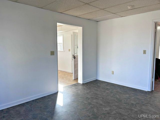 N2119 Bay De Noc Road, Menominee, MI 49858