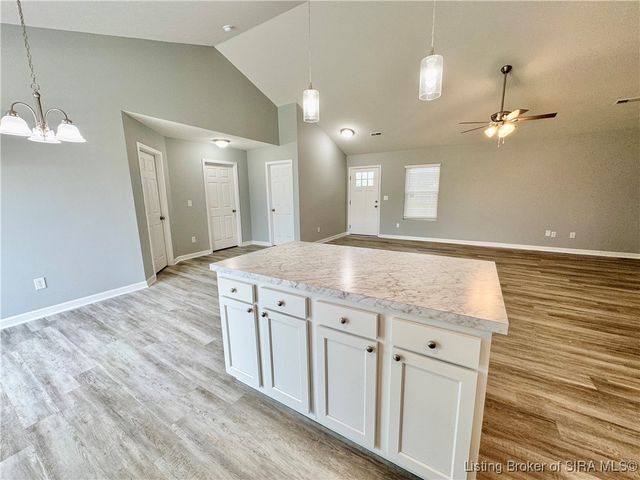 1237 Woodland Avenue, Scottsburg, IN 47170