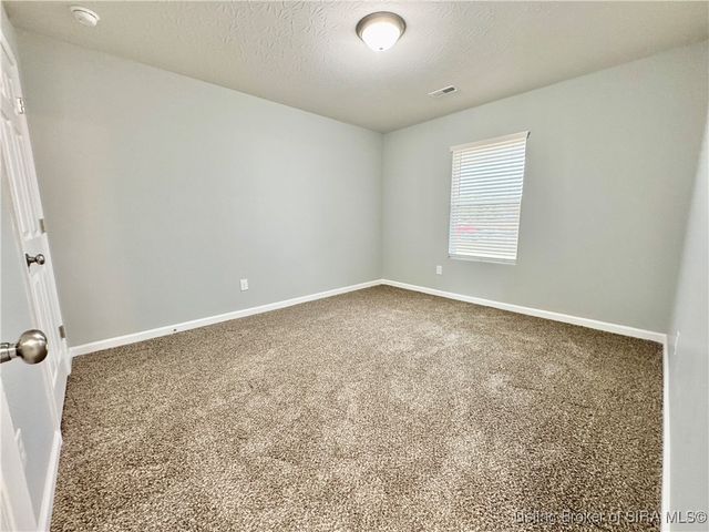 1237 Woodland Avenue, Scottsburg, IN 47170