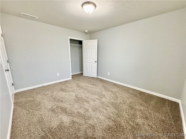 1237 Woodland Avenue, Scottsburg, IN 47170