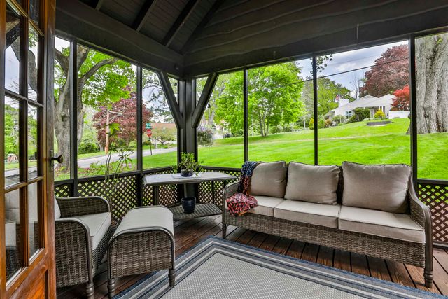 135 Ridge Road, Manchester, NH 03104