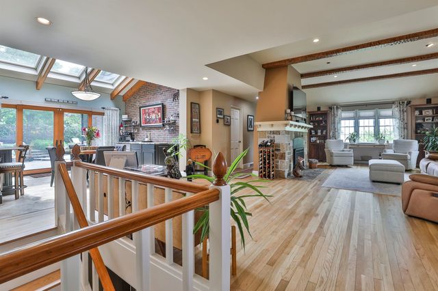 135 Ridge Road, Manchester, NH 03104