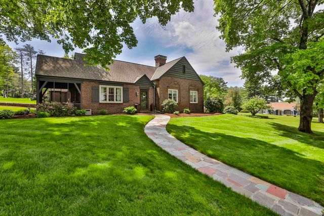 135 Ridge Road, Manchester, NH 03104