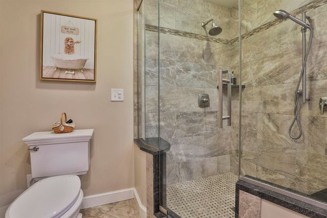 135 Ridge Road, Manchester, NH 03104