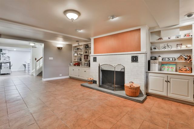 135 Ridge Road, Manchester, NH 03104