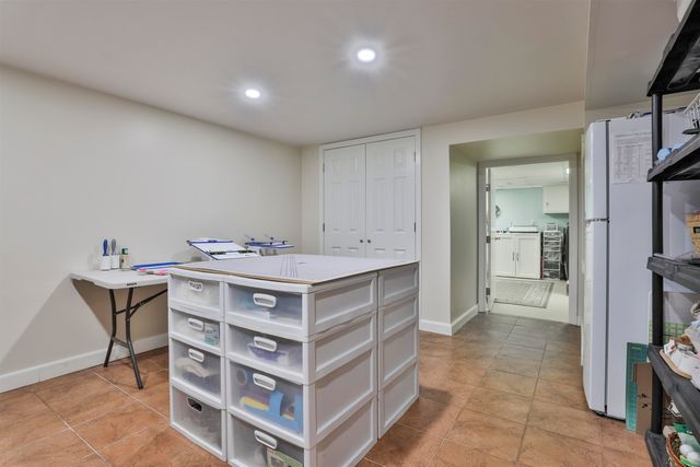 135 Ridge Road, Manchester, NH 03104