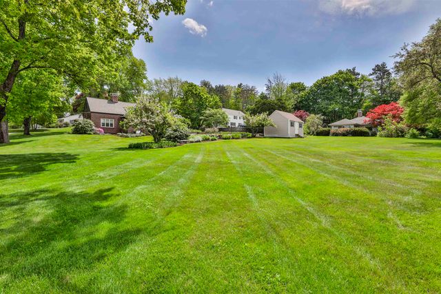 135 Ridge Road, Manchester, NH 03104