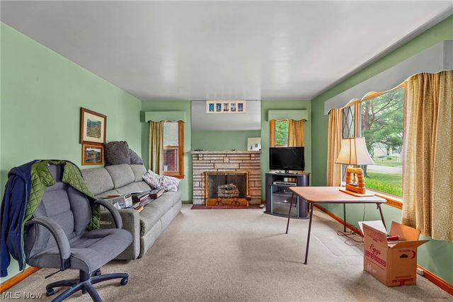 1861 Lexington Avenue NW, Warren, OH 44485