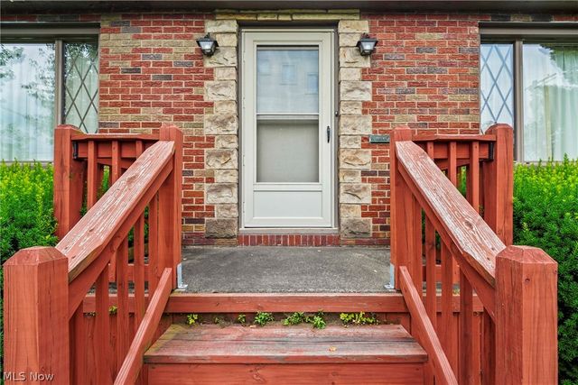 1861 Lexington Avenue NW, Warren, OH 44485
