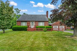 1861 Lexington Avenue NW, Warren, OH 44485