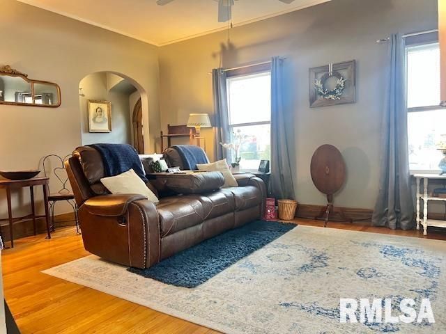 727 E CENTRAL PARK Avenue, Davenport, IA 52803