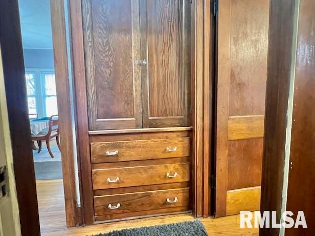 727 E CENTRAL PARK Avenue, Davenport, IA 52803