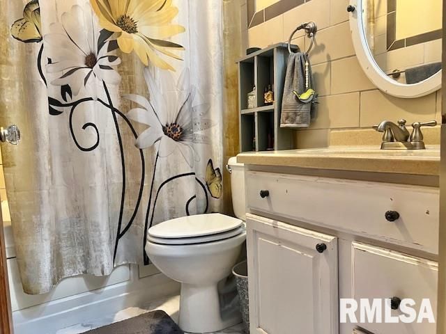 727 E CENTRAL PARK Avenue, Davenport, IA 52803