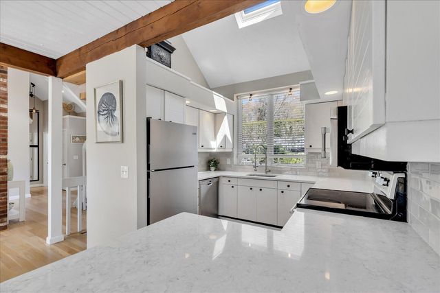 133 Walton Heath Way, Mashpee, MA 02649