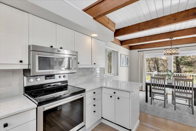 133 Walton Heath Way, Mashpee, MA 02649