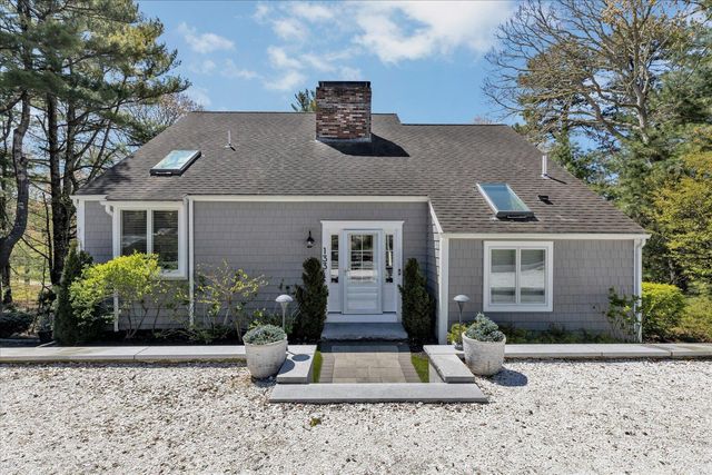 133 Walton Heath Way, Mashpee, MA 02649