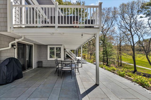 133 Walton Heath Way, Mashpee, MA 02649