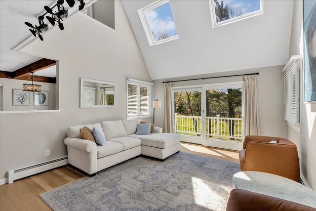 133 Walton Heath Way, Mashpee, MA 02649