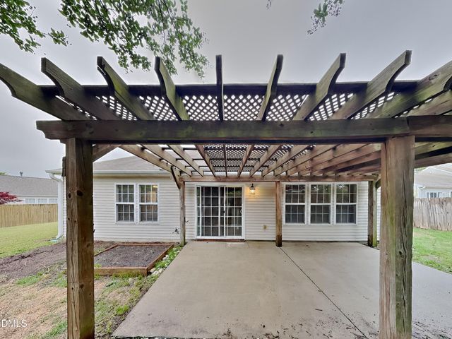 3009 Softwind Drive, Clayton, NC 27520