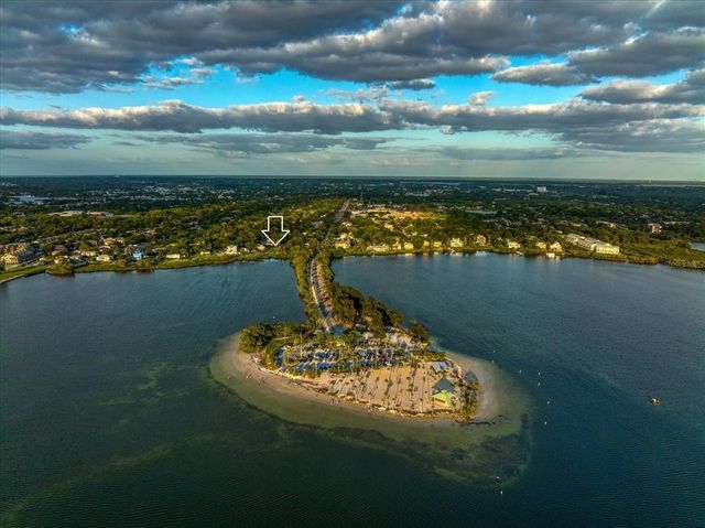 100 SHORE DRIVE, Tarpon Springs, FL 34689