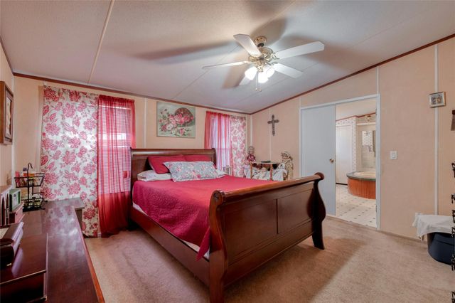 171 Rolling Meadows LN, Kyle, TX 78640